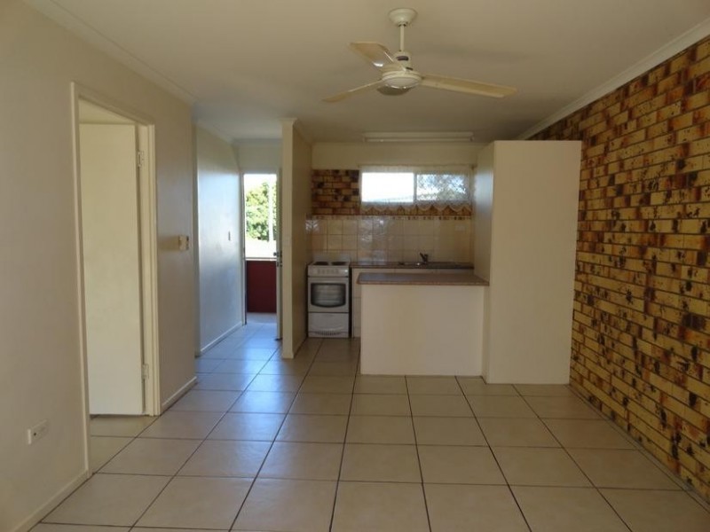 1-5/25 Railway Street, Booval QLD 4304