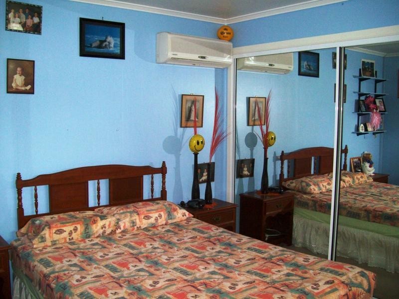 64 Alice Street, Silkstone QLD 4304