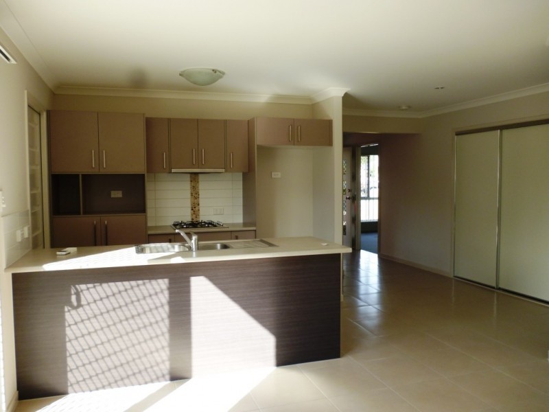 157 Whitehill Road, Eastern Heights QLD 4305