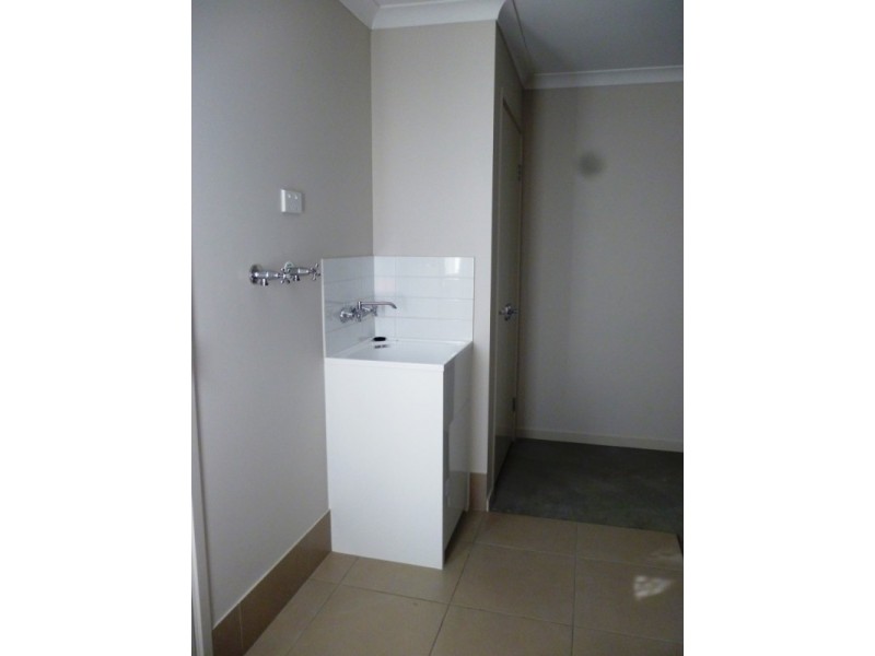 157 Whitehill Road, Eastern Heights QLD 4305