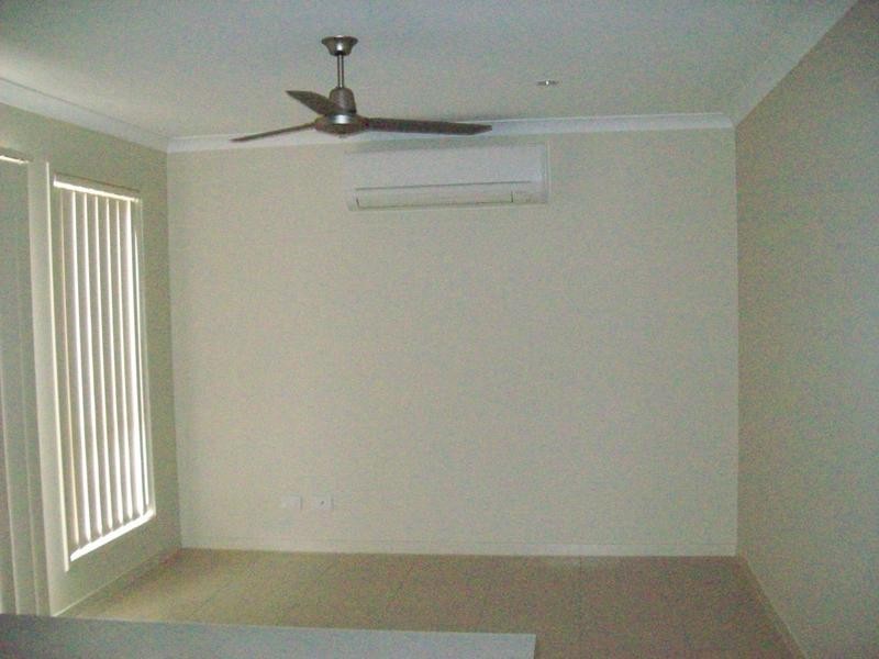 72 Cemetery Road, Eastern Heights QLD 4305