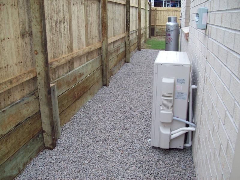 72 Cemetery Road, Eastern Heights QLD 4305