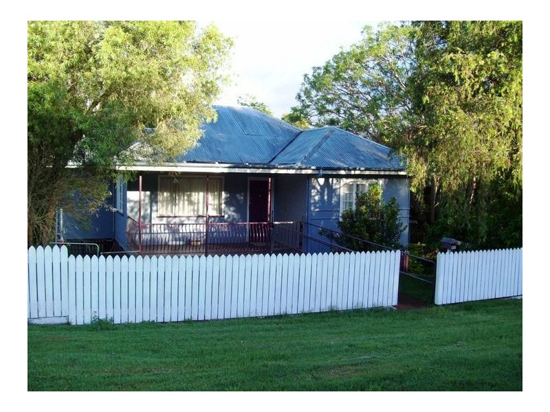 1 Nathan Street, East Ipswich QLD 4305