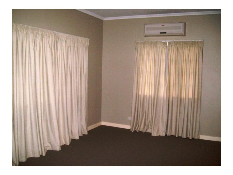1 Nathan Street, East Ipswich QLD 4305