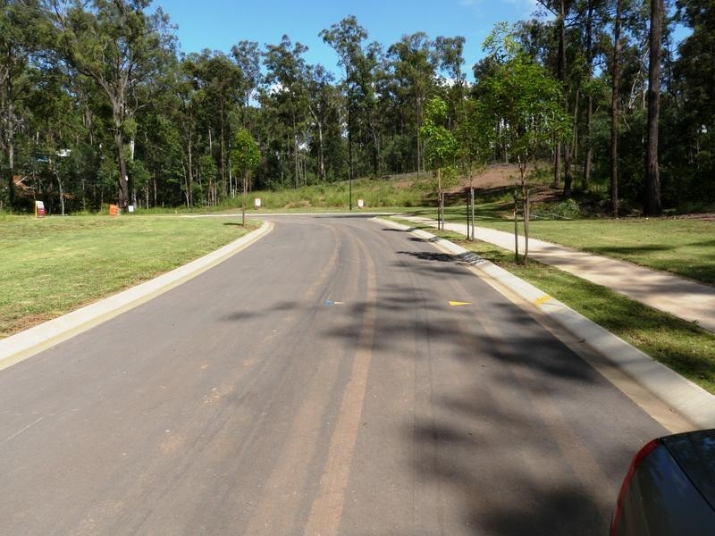 10 Senna Close, Pine Mountain QLD 4306