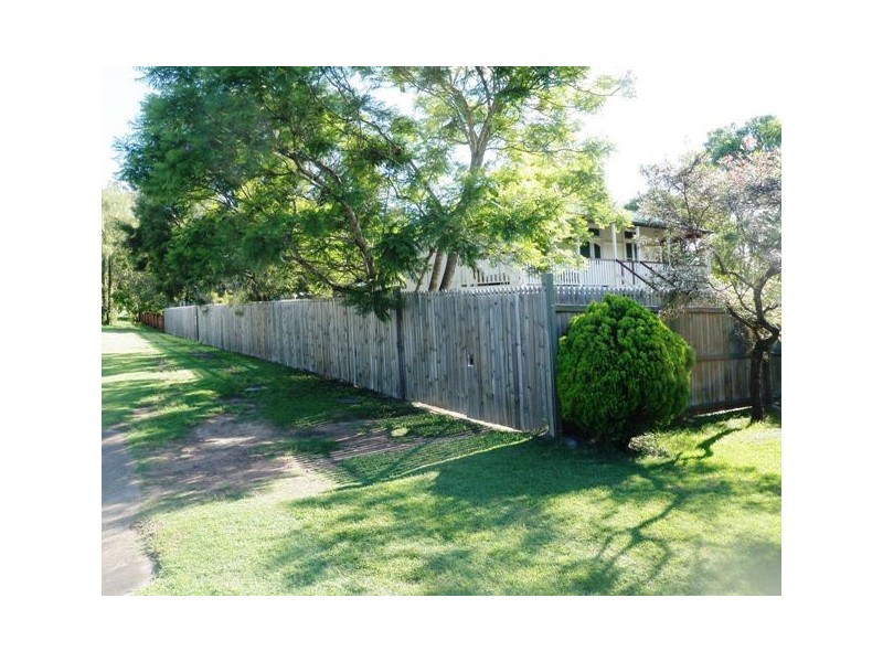 92 Stephenson Street, Coalfalls QLD 4305