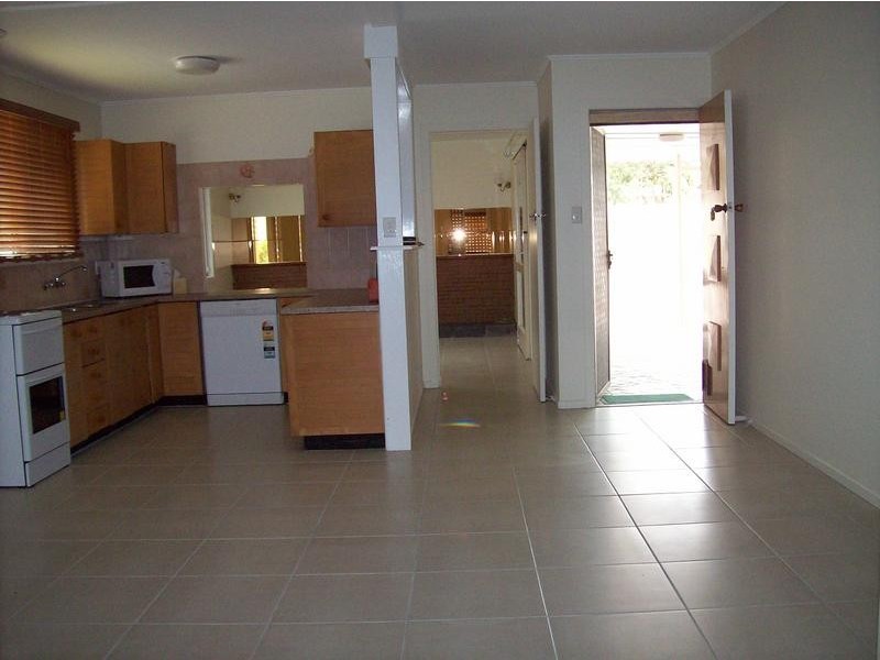 116 Raceview Street, Raceview QLD 4305