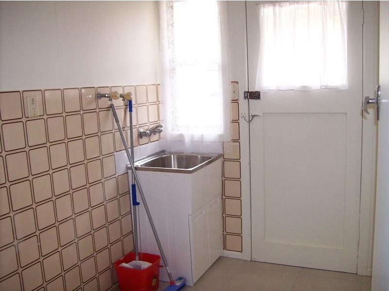 116 Raceview Street, Raceview QLD 4305
