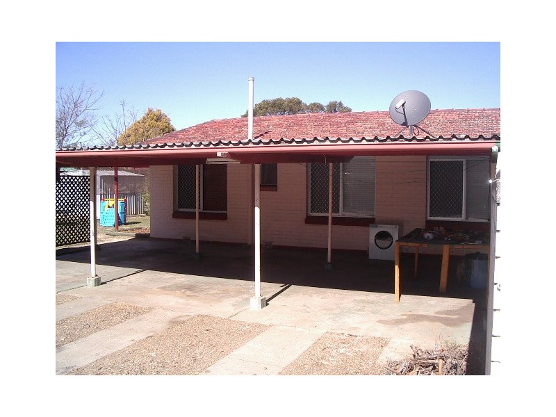 116 Raceview Street, Raceview QLD 4305