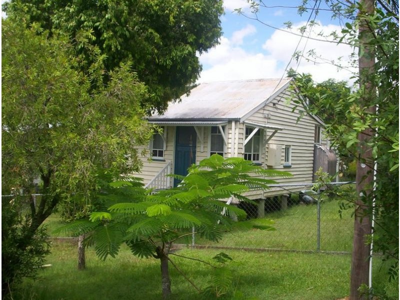 10 Payne Street, North Ipswich QLD 4305