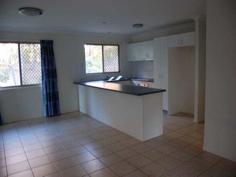 b/7 Weldon Street, North Ipswich QLD 4305