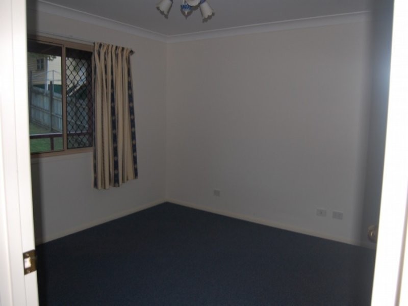 b/7 Weldon Street, North Ipswich QLD 4305