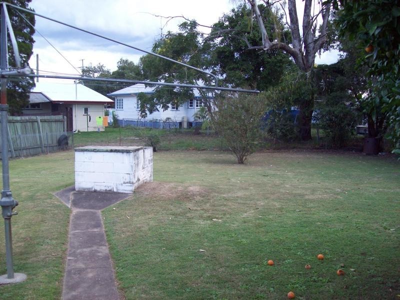 8 Parcell Street, Brassall QLD 4305