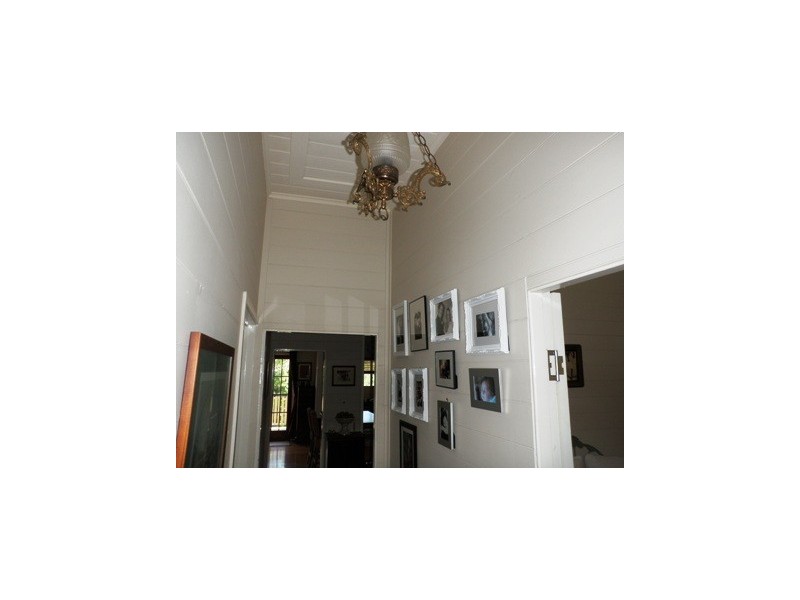 53 Hill Street, North Ipswich QLD 4305