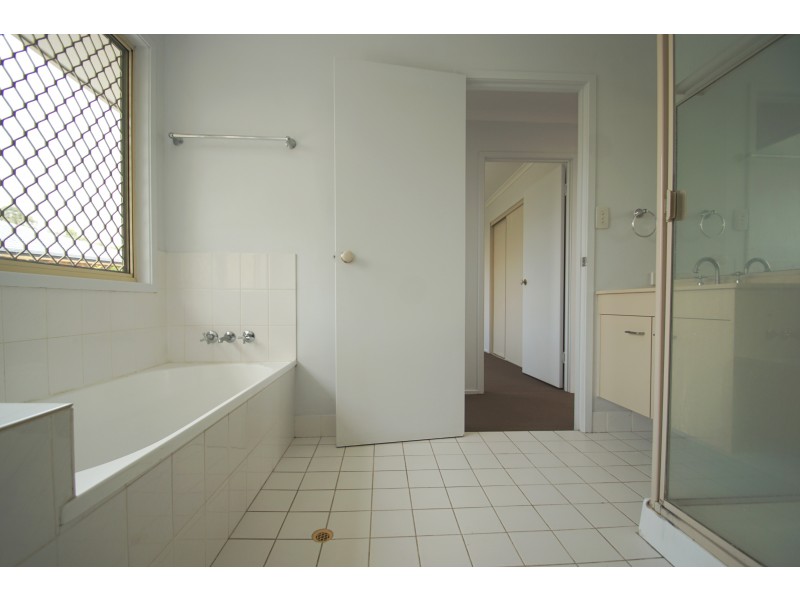3 Highmead Drive, Brassall QLD 4305