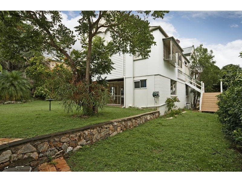 18A Clay Street, Ipswich QLD 4305