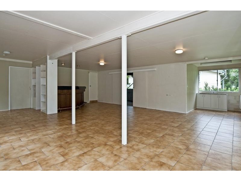 18A Clay Street, Ipswich QLD 4305