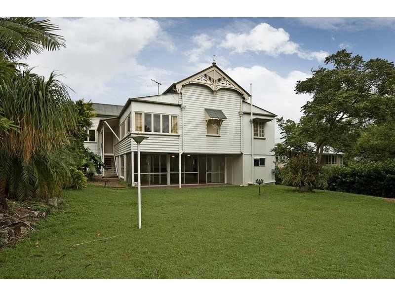 18A Clay Street, Ipswich QLD 4305