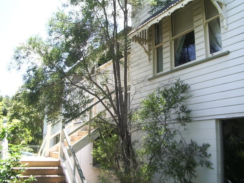 18A Clay Street, Ipswich QLD 4305