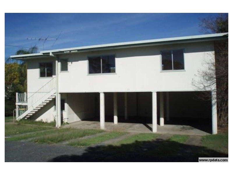 1/16 Park Street, Ipswich QLD 4305