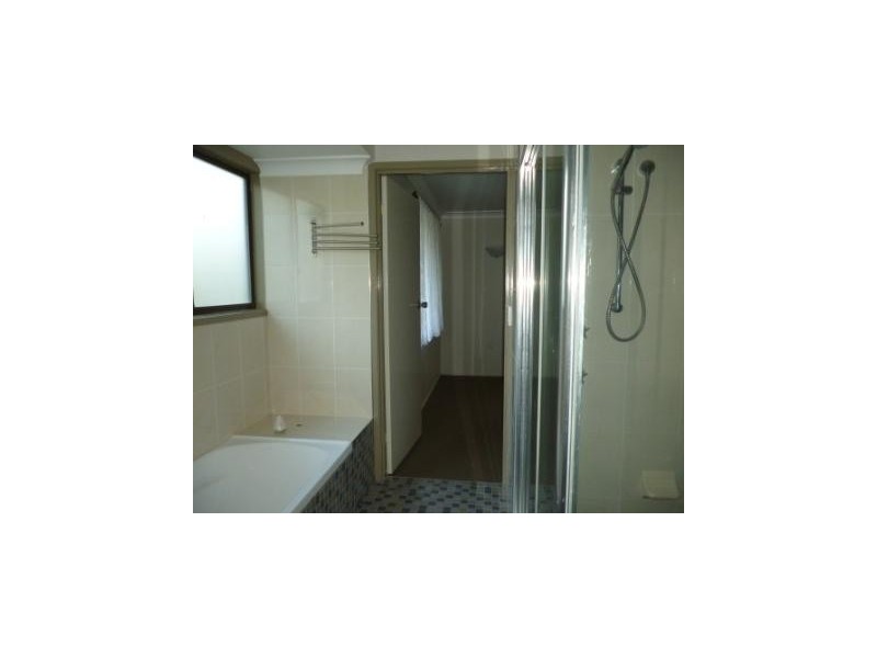 30 Rackley Road, Walloon QLD 4306