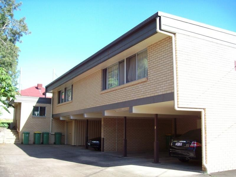 5 Mortimer Street, Ipswich QLD 4305