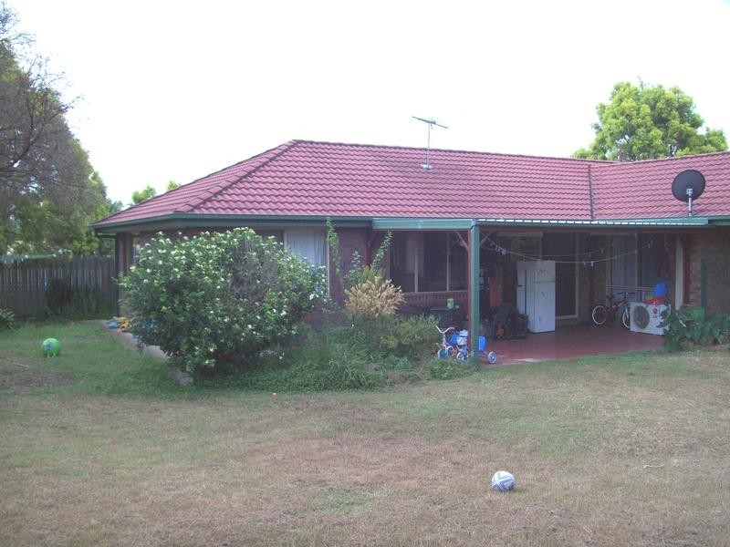 9 Pinto Court, Yamanto QLD 4305