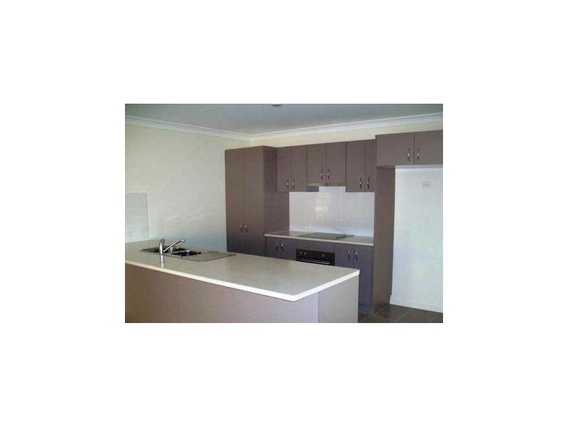 7 Cardin Close, Wulkuraka QLD 4305