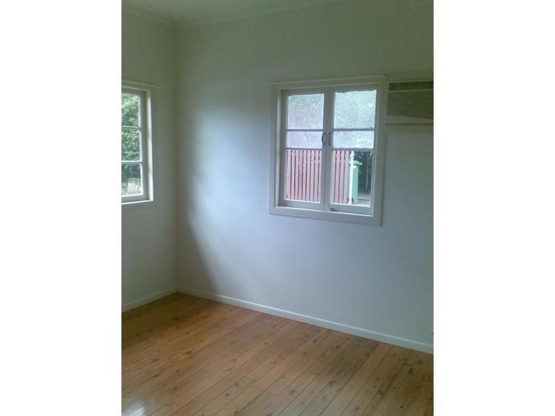 33 Ferrett Street, Sadliers Crossing QLD 4305