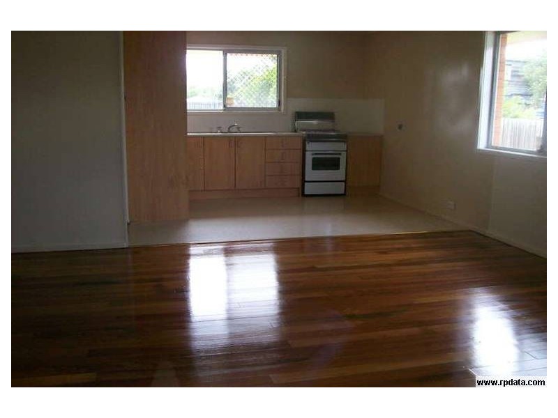4 Jessica Street, Riverview QLD 4303