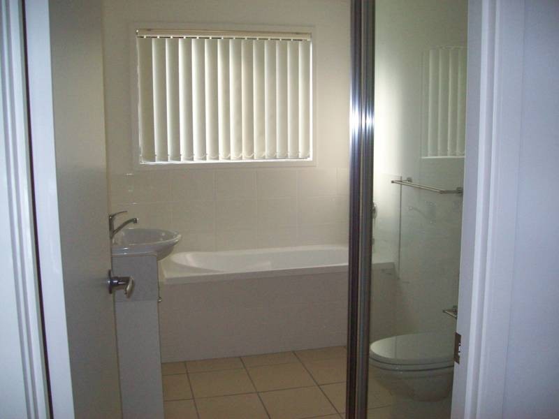 73/50 Gledson Street, North Booval QLD 4304