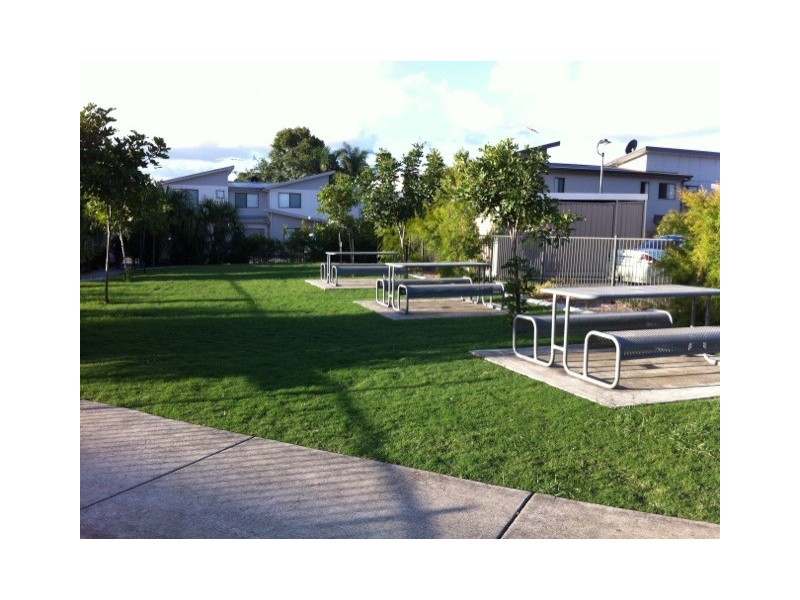 73/50 Gledson Street, North Booval QLD 4304