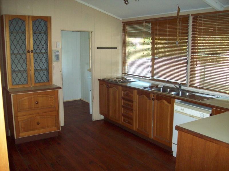 7 Thomas Street, Sadliers Crossing QLD 4305