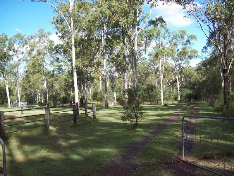 111 Henry Road, Ironbark QLD 4306