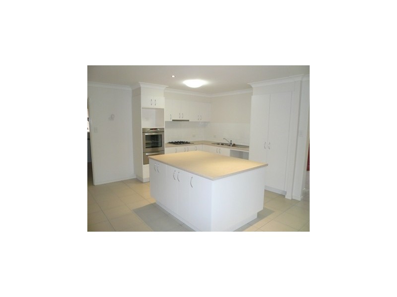 Flinders View QLD 4305