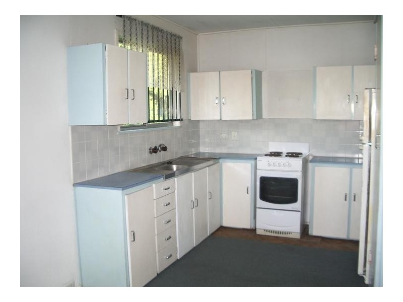 30 Mary Street, Flinders View QLD 4305