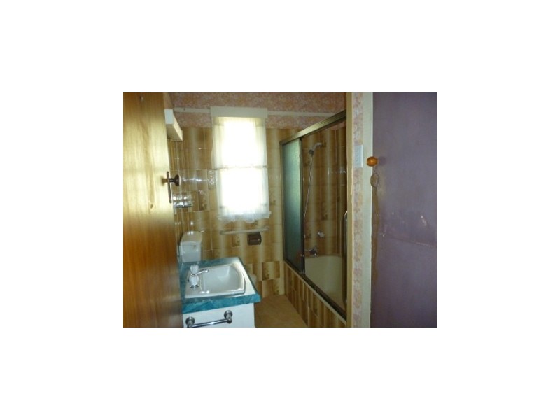 13 Walkers Lane, Booval QLD 4304