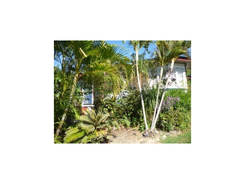 13 Walkers Lane, Booval QLD 4304