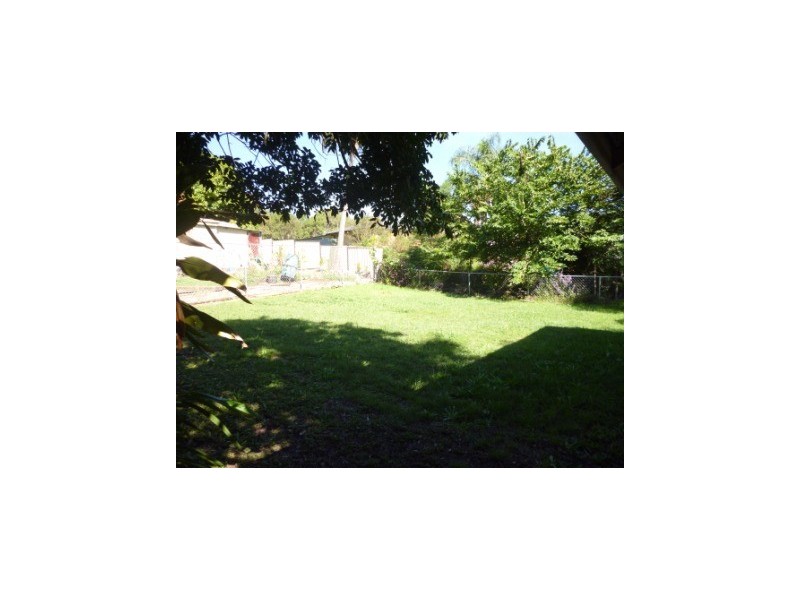 13 Walkers Lane, Booval QLD 4304