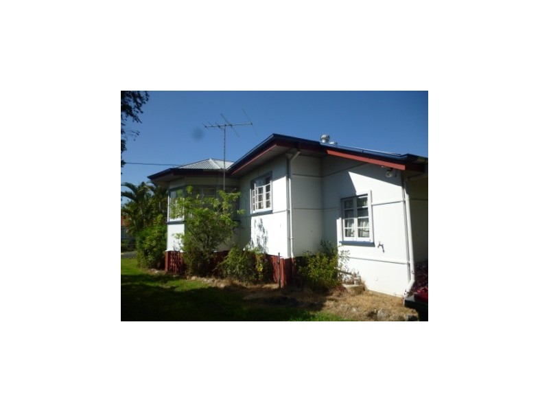 13 Walkers Lane, Booval QLD 4304