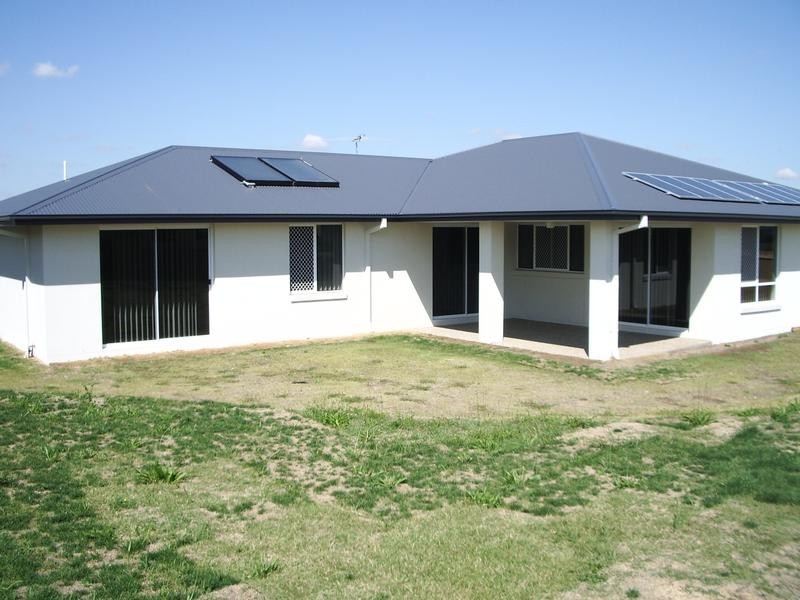 32 Tulip Street, Yamanto QLD 4305