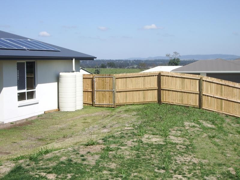 32 Tulip Street, Yamanto QLD 4305