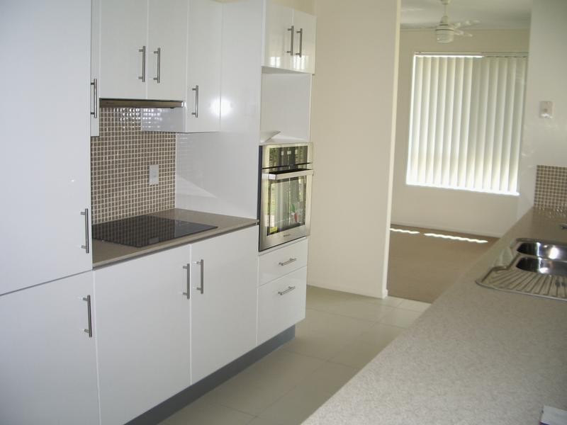 32 Tulip Street, Yamanto QLD 4305