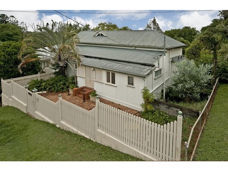 18A Clay Street, Ipswich QLD 4305