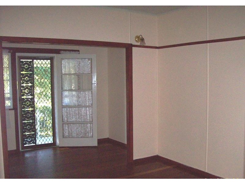 29 Rex Street, Eastern Heights QLD 4305