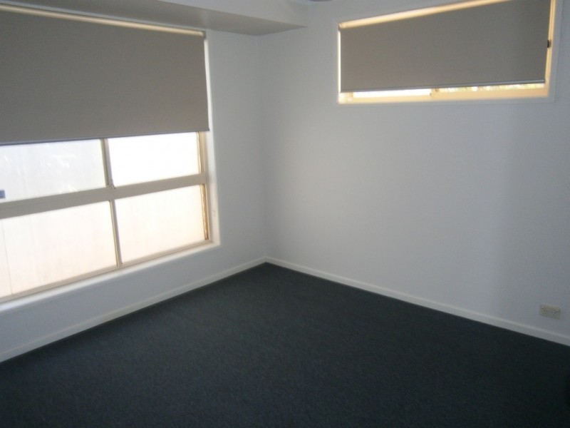 105 Equestrian Drive, Yamanto QLD 4305