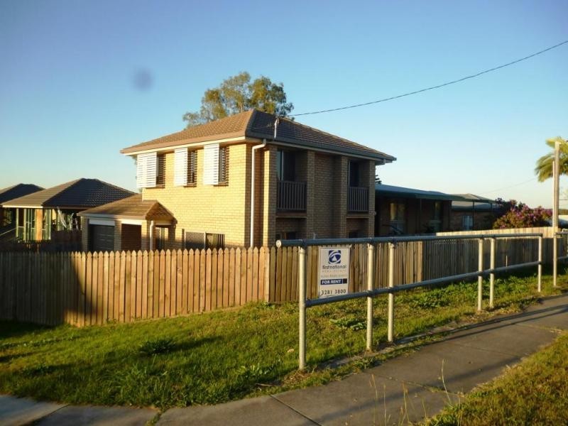 1/2 Gibbs Street, Churchill QLD 4305