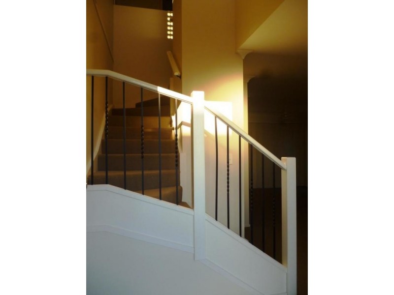 1/2 Gibbs Street, Churchill QLD 4305