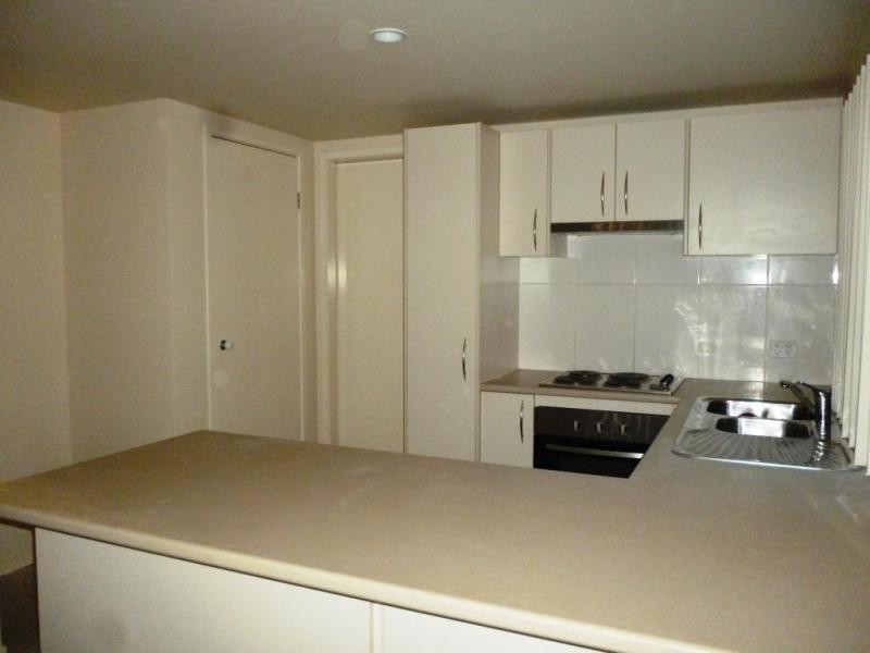 1/2 Gibbs Street, Churchill QLD 4305