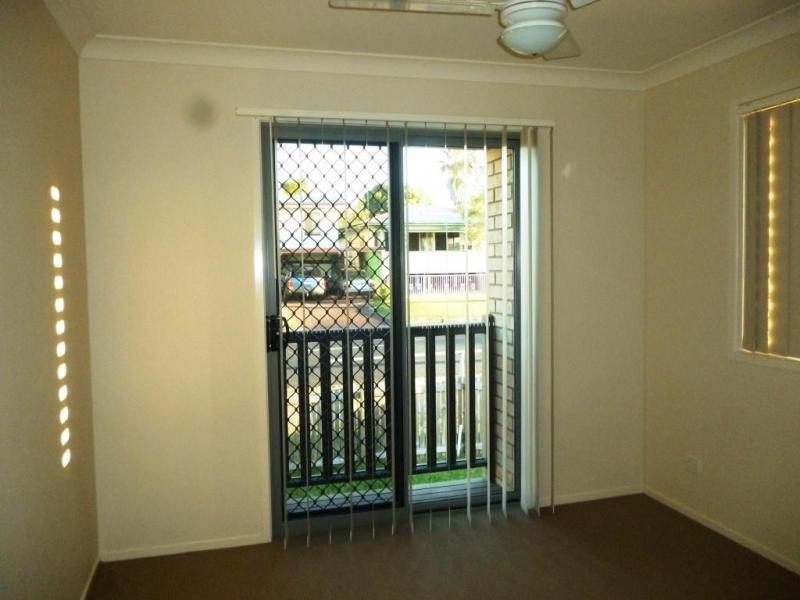 1/2 Gibbs Street, Churchill QLD 4305